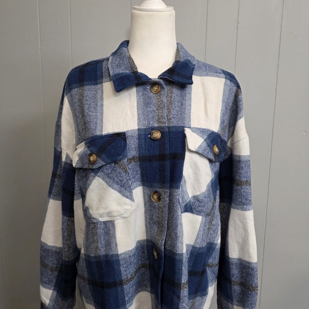 Shein Blue Plaid Shacket - Picture 2 of 13